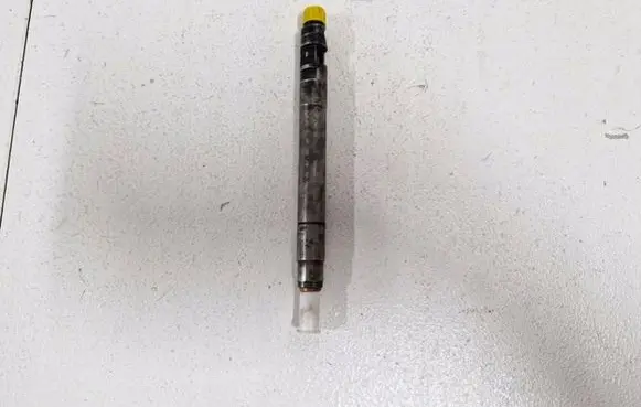 Peugeot 508 Fuel injector 9686191080