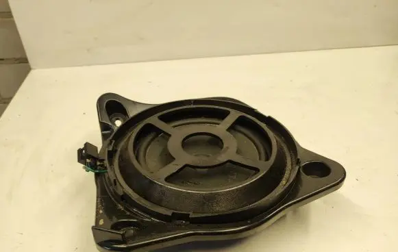 Mercedes-Benz C W205 Side speaker trim/cover A2058201502