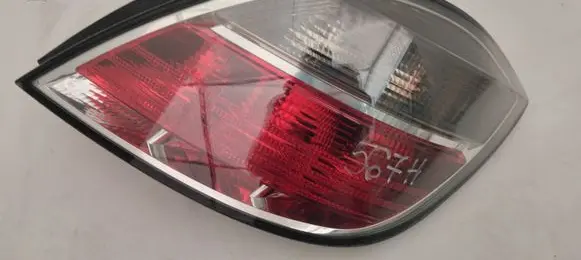Opel Astra H Rear/tail lights 13222325 00037336