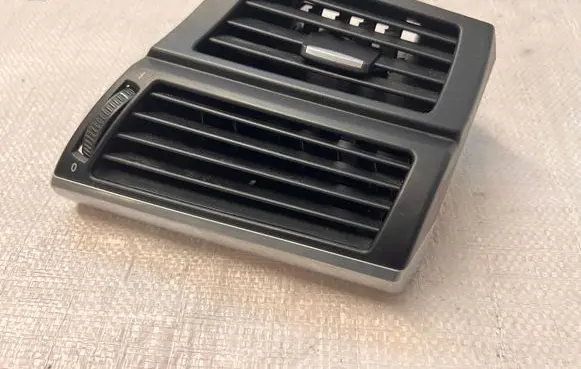 BMW X5 E70 Dashboard side air vent grill/cover trim 9227768