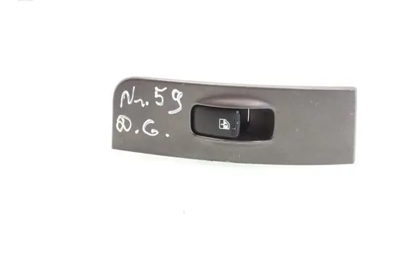 Hyundai Matrix Electric window control switch 9358017510