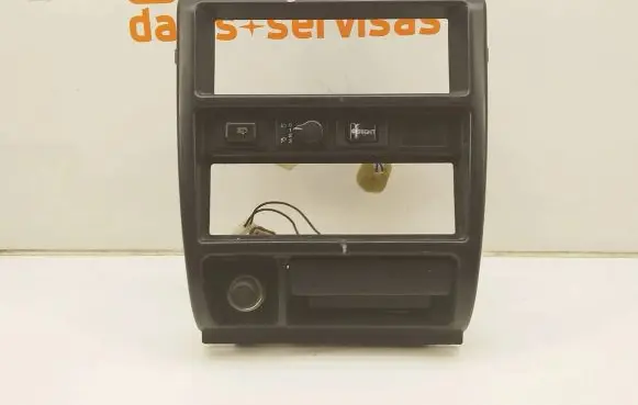 Subaru Forester SF Center console
