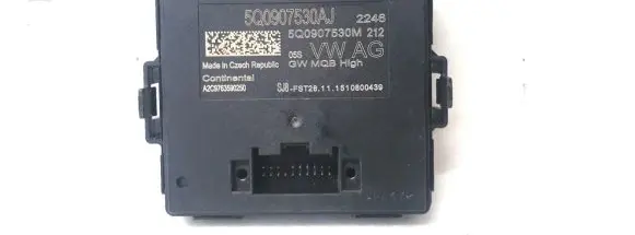 Volkswagen PASSAT B8 Other control units/modules 5Q0907530AJ