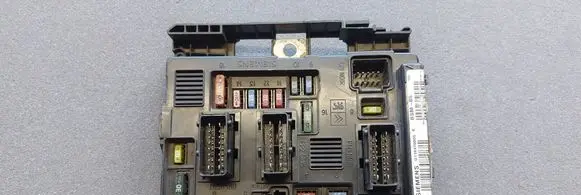 Citroen Berlingo BSM Control unit 9650618280 U118470005