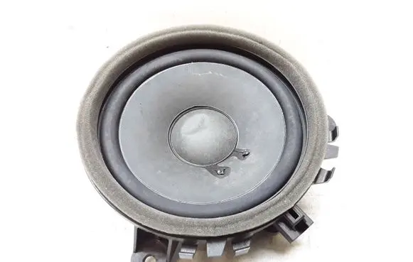 Volvo V70 Front door speaker 30657445