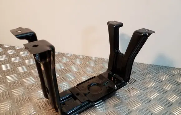 Audi A4 S4 B8 8K Spare wheel mounting bracket 8K0802715A