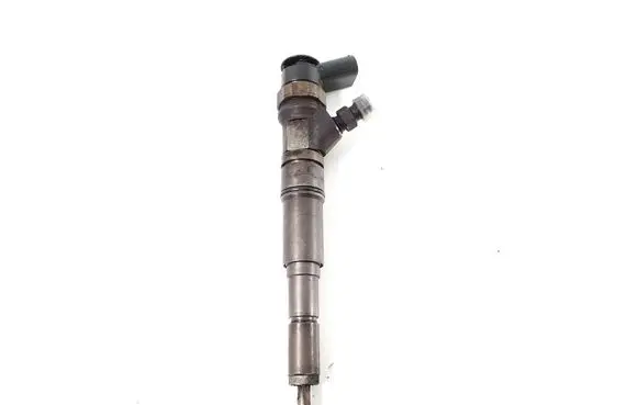 BMW X3 E83 Fuel injector 7793836