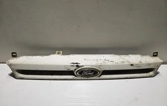 Ford Escort Front grill 91AG8A133DBW 91AG8200DBW