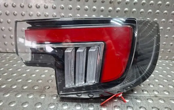 Opel Mokka B Rear/tail lights S26282820 9833721980