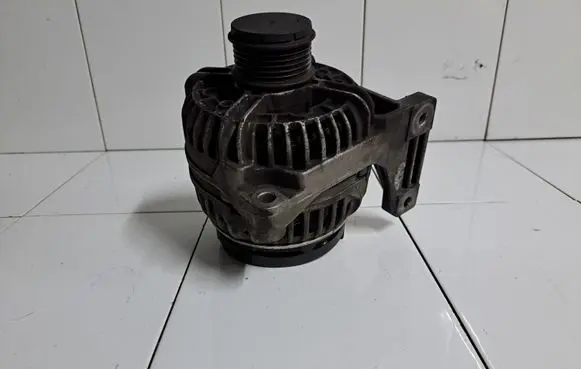 Volvo XC70 Generator/alternator 8622786