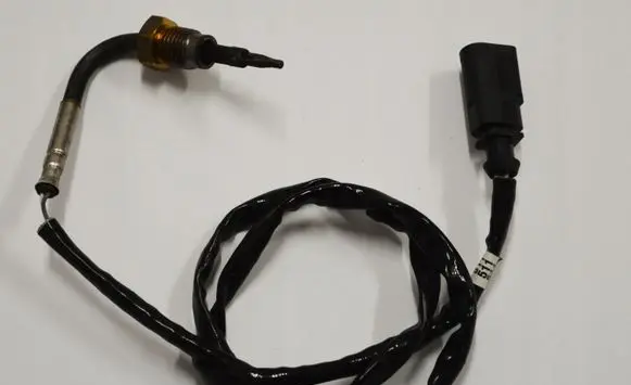 Audi A3 S3 8V Exhaust gas temperature sensor 04L906088CE