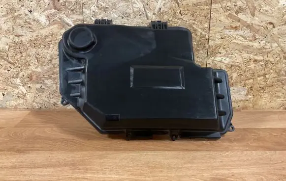 Audi A6 S6 C6 4F Fuse box cover 4F1907613