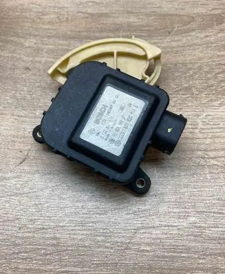 Audi A4 S4 B5 8D Air flap motor/actuator 8D1820511E 0132801115 74022046DF