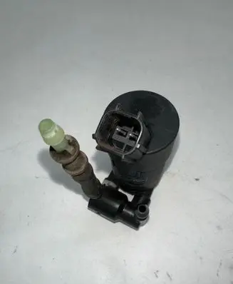 Volvo XC90 Windscreen/windshield washer pump 1S7117K624FE T655C