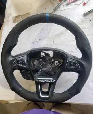 Ford Kuga II Steering wheel