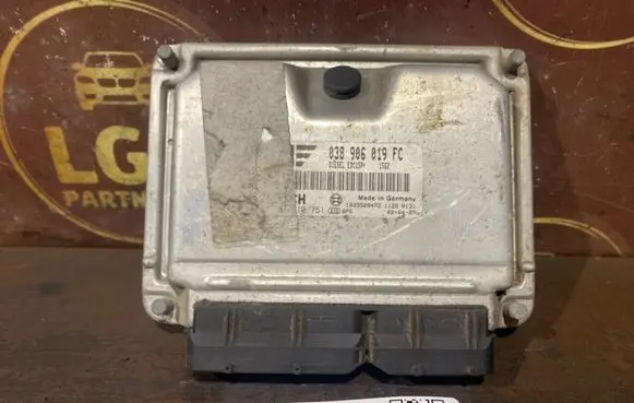 Volkswagen Sharan Engine control unit/module 038906019FC