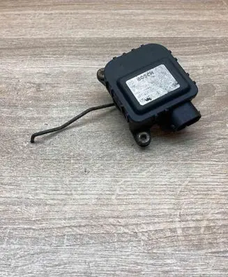 Audi A6 S6 C5 4B Air flap motor/actuator 4B1820511C 0132801123