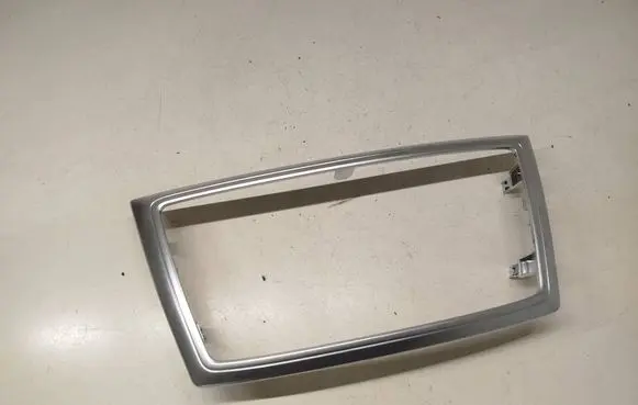 Mercedes-Benz GL X166 Radio/GPS head unit trim A1666801917
