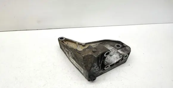 BMW 3 E90 E91 Power steering pump mounting bracket 7692974