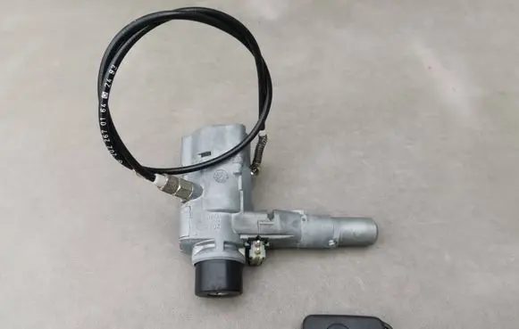 Mercedes-Benz C W202 Ignition lock 0Z03