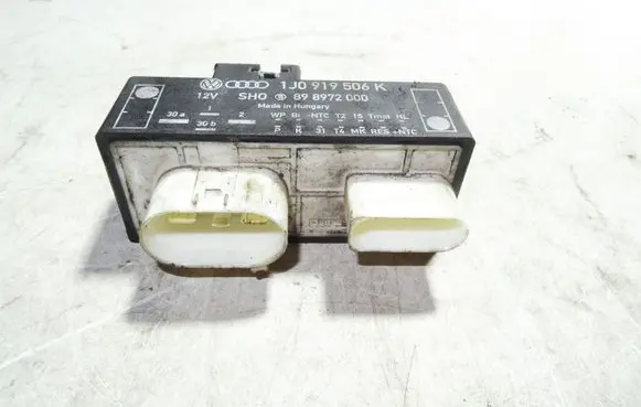 Volkswagen Golf IV Coolant fan relay 1J0919506K 898972000