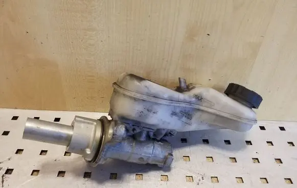 Toyota Auris E180 Brake fluid reservoir 0204255330