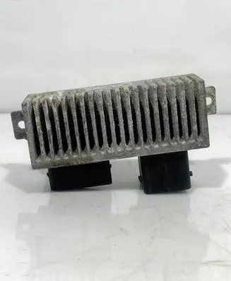 Renault Master III Glow plug pre-heat relay 8200558438A