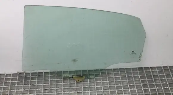 Honda Civic IX Rear door window glass