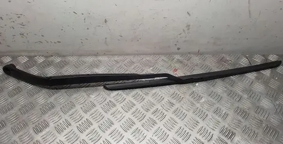 Front wiper blade arm