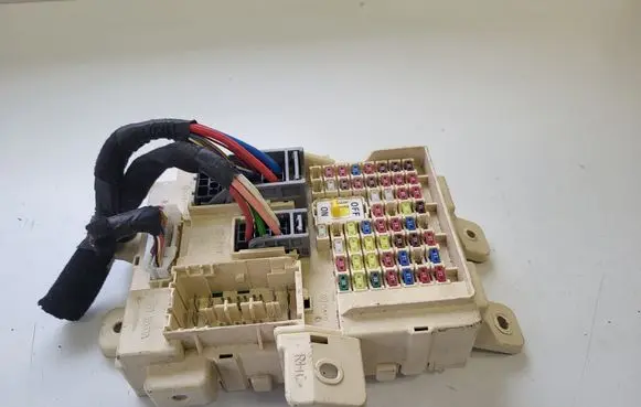 KIA Sportage Fuse module