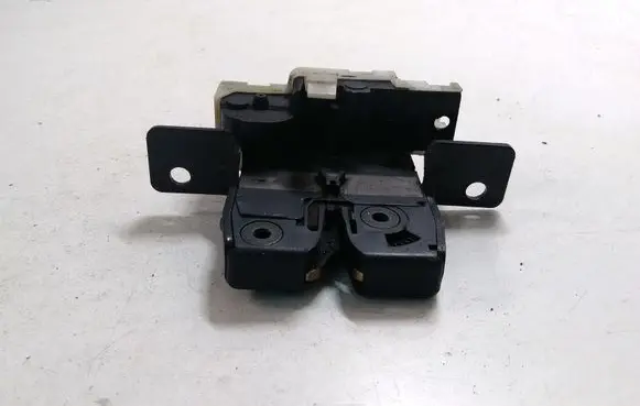 Renault Megane II Tailgate/trunk/boot lock/catch/latch 8200076240E