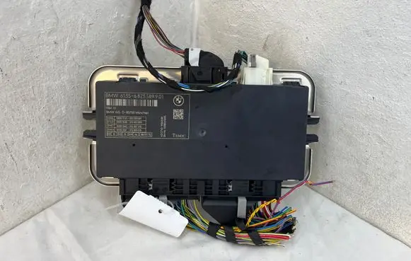 BMW 5 F10 F11 Light module LCM 6823589