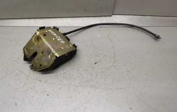 Ford Mondeo Mk III Tailgate/trunk/boot lock/catch/latch 1S7A43102AD