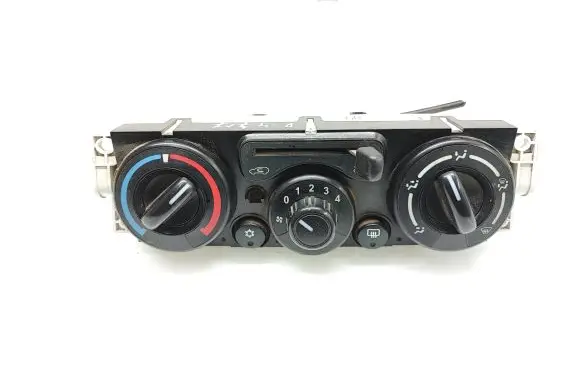 Isuzu D-Max Climate control unit 2751000B34 8980381220