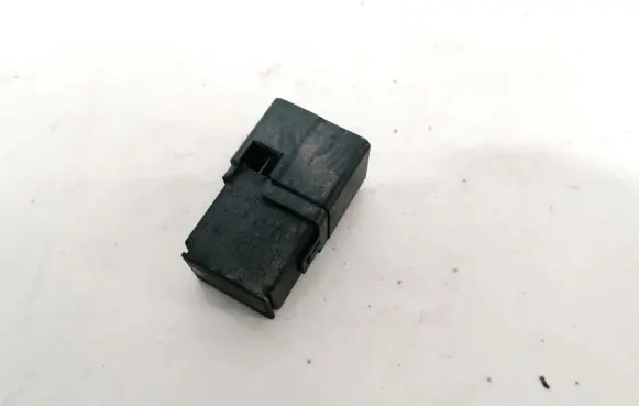 Nissan Almera N16 Other relay 4rd00781404 4rd007814-04