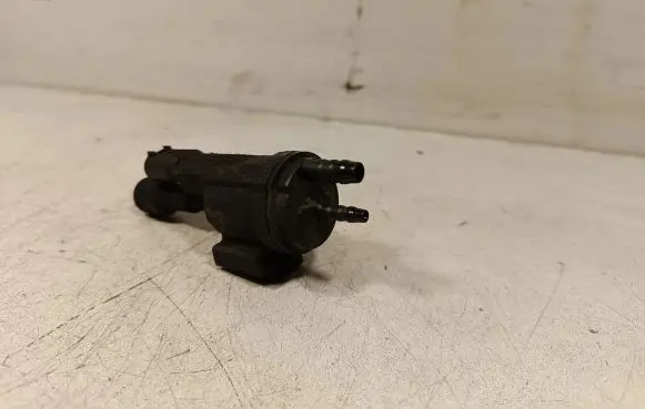 Mercedes-Benz E W213 Vacuum valve 0025407097