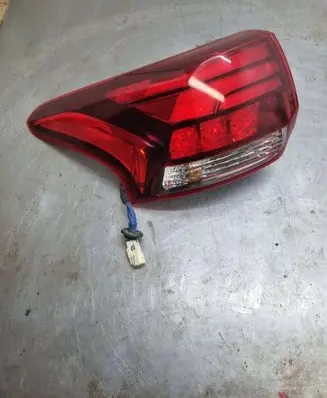 Mitsubishi Outlander Rear/tail lights