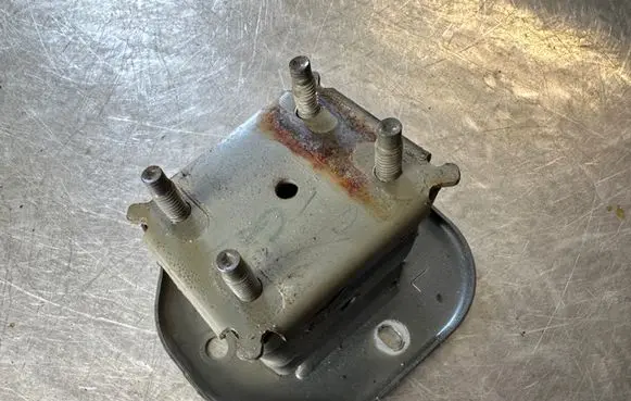 Nissan Qashqai Rear bumper shock impact absorber/damper 