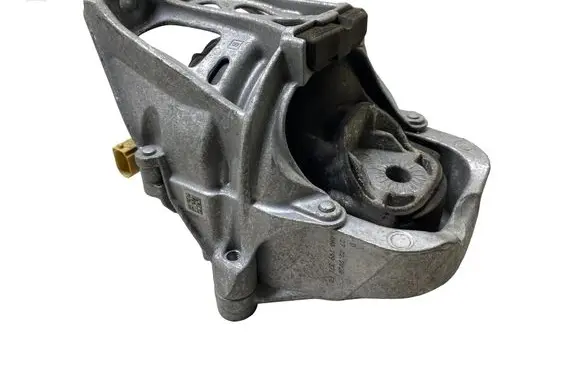 Audi Q7 4M Engine mount bracket 4M0199371FC