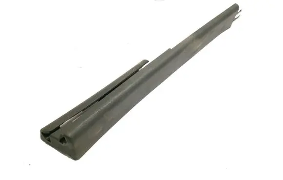 Volkswagen Touareg I Front driver seat rail trim 7L0881477