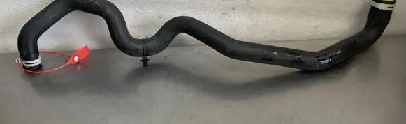 Dacia Duster III Engine coolant pipe/hose 