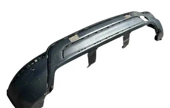 Front bumper lip