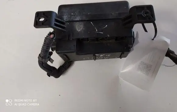 KIA Sorento Relay mounting block OK53A67BX1