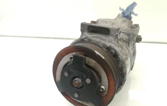 Volkswagen PASSAT B6 Air conditioning (A/C) compressor (pump) 1K0820859F 065244067B4 R134A8680