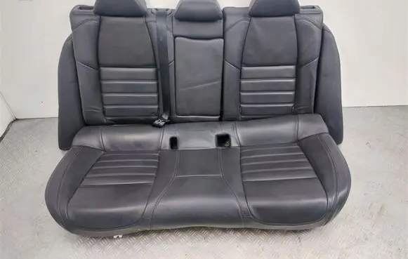 Peugeot 508 Second row seats 