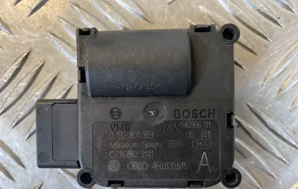 Audi A6 S6 C6 4F Air flap motor/actuator 0132801359 4F0820511A CZ1168803141