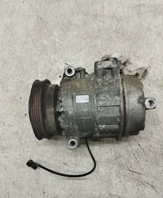 Volkswagen PASSAT B5.5 Air conditioning (A/C) compressor (pump) 8D0260808 7SBU16C