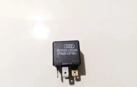 Audi A4 S4 B5 8D Other relay 8d0951253a