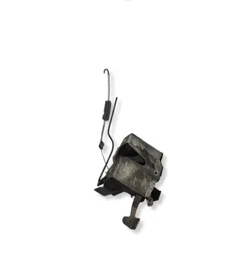 BMW 5 E34 Front door lock 81047810