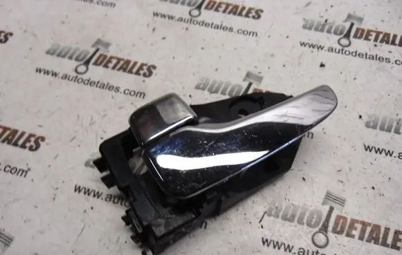 Mitsubishi Outlander Rear door interior handle